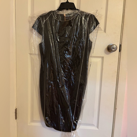 Ted Baker: Artiro Asymmetrical Shift Dress in Black size 1 - Picture 4 of 11